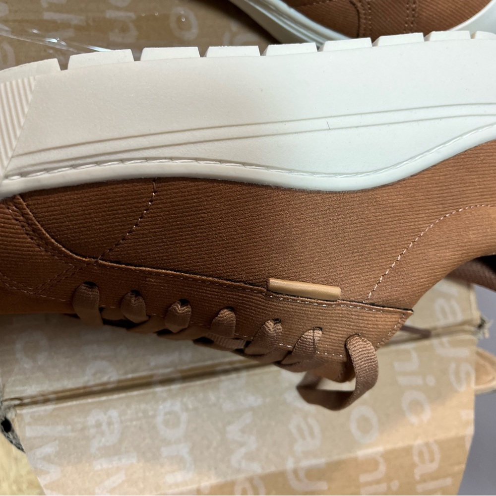 Dr. Scholl’s Platforms Sneakers.  Size:  8 - Picture 6 of 11